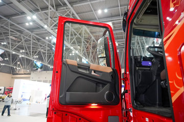 ���������콢KX ���߰� 14.5L LNG 630���� 6X4 ����12�� AMT�Զ��� ǣ����ͼƬ