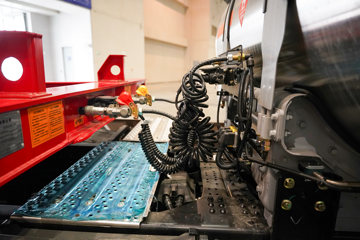 ���������콢KX ���߰� 14.5L LNG 630���� 6X4 ����12�� AMT�Զ��� ǣ����ͼƬ