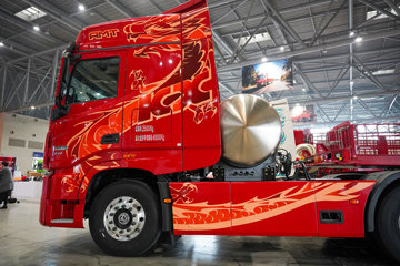 ���������콢KX ���߰� 14.5L LNG 630���� 6X4 ����12�� AMT�Զ��� ǣ����ͼƬ