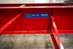 东风天龙旗舰KX 王者版 14.5L LNG 630马力 6X4 伊顿12档 AMT自动档 牵引车