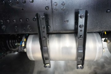 �������ó� ����KC ���߰� 13.5L���� 600���� 8X4 ��ʿ��13�� 6.5����ж��ͼƬ