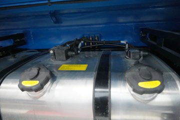 �������ó� ����KC ���߰� 13.5L���� 600���� 8X4 ��ʿ��13�� 6.5����ж��ͼƬ