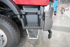 东风商用车 天锦KC 擎天版 6.4L柴油 300马力 4X2 法士特12档 5.4米排半自卸车