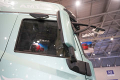 东风天龙旗舰KX 王者版 LNG 700马力 6X4 AMT手自一体 牵引车