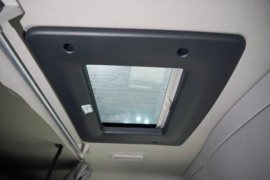 天龙旗舰KX&nbsp;牵引车驾驶室                                               图片