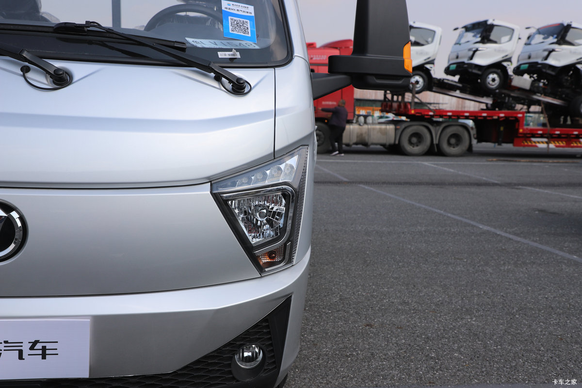 �ɵ���;MX 2L CNG 122���� ������5�� 4.03�׵��������Ῠ���                                                