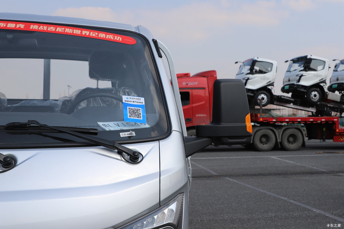 �ɵ���;MX 2L CNG 122���� ������5�� 4.03�׵��������Ῠ���                                                