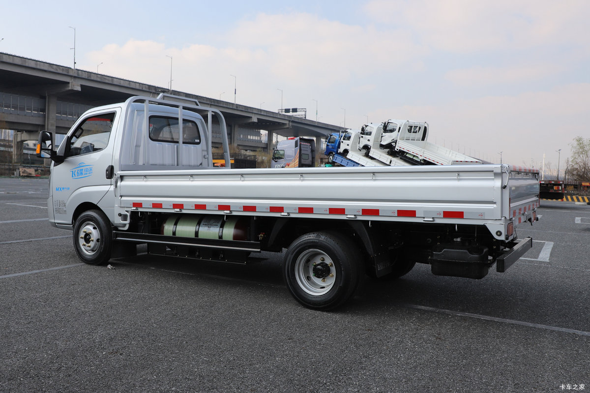 �ɵ���;MX 2L CNG 122���� ������5�� 4.03�׵��������Ῠ���                                                