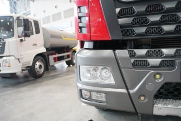 �������ó� ���KC ����� 6.4L���� 300���� 4X2 ��ʿ��12�� 5.4���Ű���ж��ͼƬ