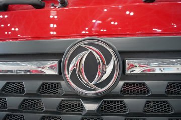 �������ó� ���KC ����� 6.4L���� 300���� 4X2 ��ʿ��12�� 5.4���Ű���ж��ͼƬ