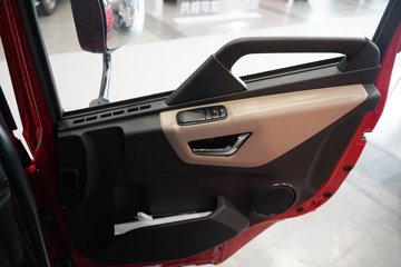 �������ó� ���KC ����� 6.4L���� 300���� 4X2 ��ʿ��12�� 5.4���Ű���ж��ͼƬ