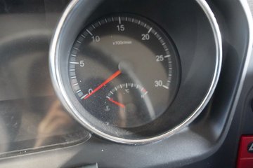 �������ó� ���KC ����� 6.4L���� 300���� 4X2 ��ʿ��12�� 5.4���Ű���ж��ͼƬ