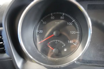 �������ó� ���KC ����� 6.4L���� 300���� 4X2 ��ʿ��12�� 5.4���Ű���ж��ͼƬ