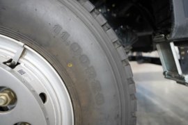 东风天锦KC&nbsp;自卸车底盘                                                图片