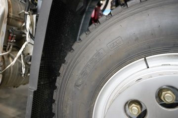 �������ó� ���KC ����� 6.4L���� 300���� 4X2 ��ʿ��12�� 5.4���Ű���ж��ͼƬ