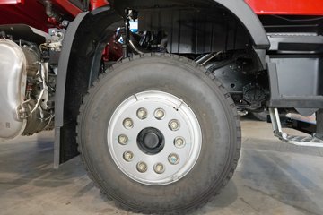 �������ó� ���KC ����� 6.4L���� 300���� 4X2 ��ʿ��12�� 5.4���Ű���ж��ͼƬ