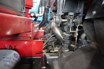 �������ó� ���KC ����� 6.4L���� 300���� 4X2 ��ʿ��12�� 5.4���Ű���ж��ͼƬ