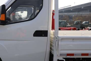 �ɵ�U9 Һɲ 3.705�׵��Ŵ��綯����΢�� �д��º�56.67kWhͼƬ