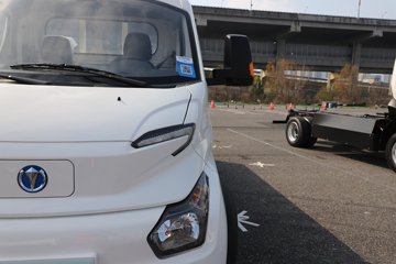 �ɵ�U9 Һɲ 3.705�׵��Ŵ��綯����΢�� �д��º�56.67kWhͼƬ