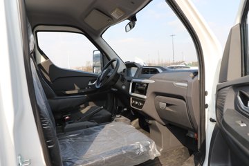 �ɵ�U9 Һɲ 3.705�׵��Ŵ��綯����΢�� �д��º�56.67kWhͼƬ