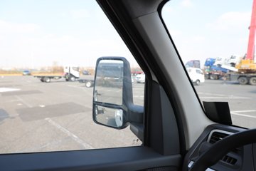 �ɵ�U9 Һɲ 3.705�׵��Ŵ��綯����΢�� �д��º�56.67kWhͼƬ