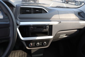 �ɵ�U9 Һɲ 3.705�׵��Ŵ��綯����΢�� �д��º�56.67kWhͼƬ