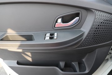 �ɵ�U9 Һɲ 3.705�׵��Ŵ��綯����΢�� �д��º�56.67kWhͼƬ