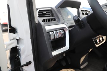 �ɵ�U9 Һɲ 3.705�׵��Ŵ��綯����΢�� �д��º�56.67kWhͼƬ