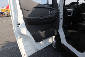 �ɵ�U9 Һɲ 3.705�׵��Ŵ��綯����΢�� �д��º�56.67kWhͼƬ