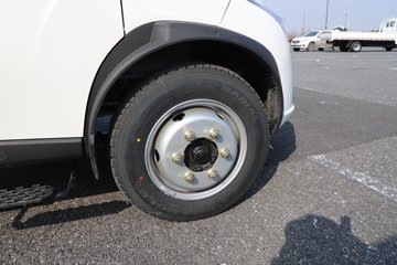 �ɵ�U9 Һɲ 3.705�׵��Ŵ��綯����΢�� �д��º�56.67kWhͼƬ