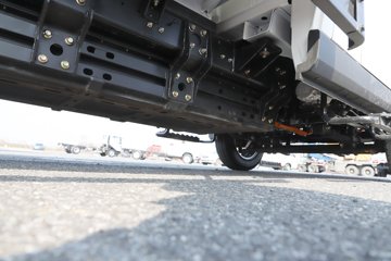 �ɵ�U9 Һɲ 3.705�׵��Ŵ��綯����΢�� �д��º�56.67kWhͼƬ