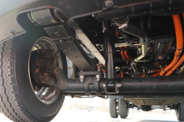 �ɵ�U9 Һɲ 3.705�׵��Ŵ��綯����΢�� �д��º�56.67kWhͼƬ