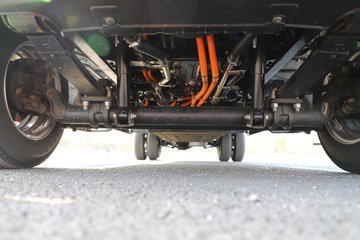 �ɵ�U9 Һɲ 3.705�׵��Ŵ��綯����΢�� �д��º�56.67kWhͼƬ