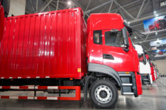 东风天锦KR PLUS 4.8L柴油 260马力 4X2 法士特8档 9.8米厢式载货车