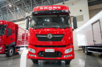 东风天锦KR PLUS 2025款 6.2L柴油 290马力 4X2 法士特8档 6.8米仓栅式载货车