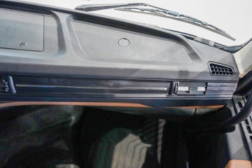 �������KR PLUS 4.8L���� 260���� 4X2 ��ʿ��8�� 9.8����ʽ�ػ���ͼƬ