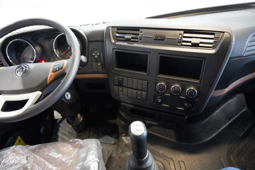 �������KR PLUS 4.8L���� 260���� 4X2 ��ʿ��8�� 9.8����ʽ�ػ���ͼƬ