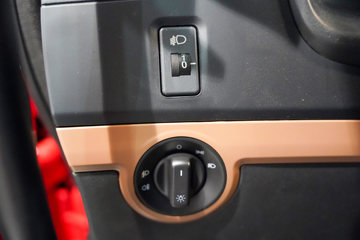 �������KR PLUS 4.8L���� 260���� 4X2 ��ʿ��8�� 9.8����ʽ�ػ���ͼƬ