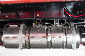 �������KR PLUS 4.8L���� 260���� 4X2 ��ʿ��8�� 9.8����ʽ�ػ���ͼƬ