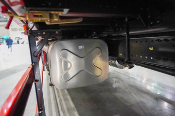 �������KR PLUS 4.8L���� 260���� 4X2 ��ʿ��8�� 9.8����ʽ�ػ���ͼƬ