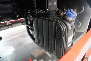 �������KR PLUS 4.8L���� 260���� 4X2 ��ʿ��8�� 9.8����ʽ�ػ���ͼƬ