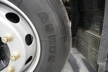 �������KR PLUS 4.8L���� 260���� 4X2 ��ʿ��8�� 9.8����ʽ�ػ���ͼƬ