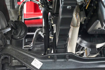 �������KR PLUS 4.8L���� 260���� 4X2 ��ʿ��8�� 9.8����ʽ�ػ���ͼƬ