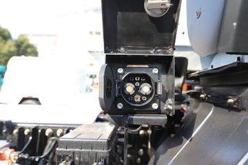 �ɵ�EW7 ��ɲ 4.18�׵��Ŵ��綯�����Ῠ ����ʱ��120.27kWhͼƬ