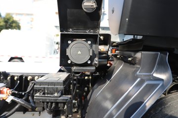 �ɵ�EW7 ��ɲ 4.18�׵��Ŵ��綯�����Ῠ ����ʱ��120.27kWhͼƬ