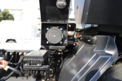 飞碟EW7 气刹 4.18米单排纯电动栏板轻卡 宁德时代120.27kWh 飞碟EW7 气刹 4.18米单排纯电动栏板轻卡 宁德时代120.27kWh