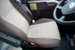 青岛解放JH6 6X4 换电式纯电动牵引车 宁德时代400.61kWh