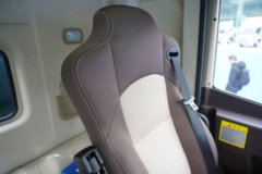 青岛解放JH6 6X4 换电式纯电动牵引车 宁德时代400.61kWh