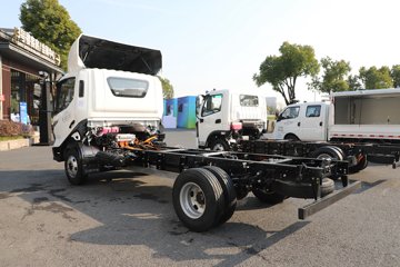 飞碟EW7&nbsp;电动载货车外观图片