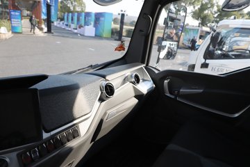 �ɵ�EW7 ��ɲ 4.18�׵��Ŵ��綯��դʽ�Ῠ ����ʱ��140.41kWhͼƬ